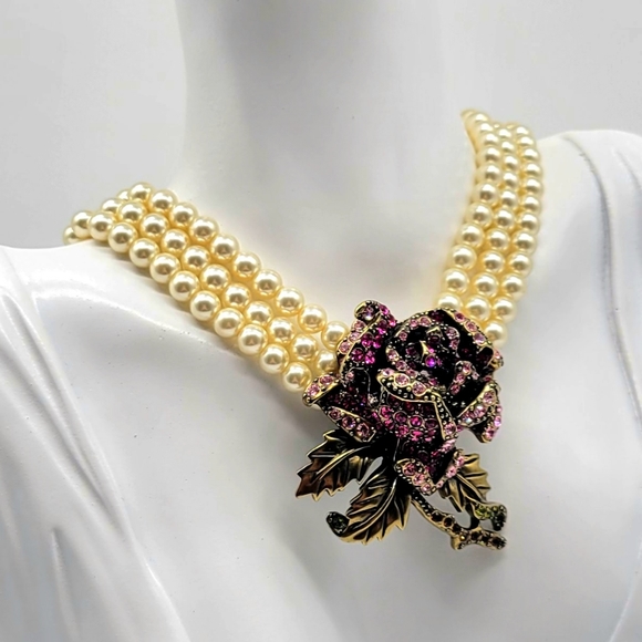 Heidi Daus Ruby Swarovski Crystal Rose Necklace with Triple Strand Ivory Pearls - Picture 6 of 8